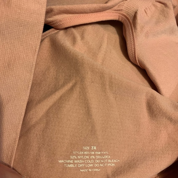 Wireless bra with padding. NWWT - Picture 4 of 4